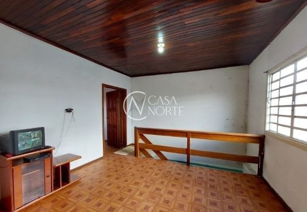 Ponto Comercial à venda com 3 quartos, 230m², 1 vaga, Rua Nilo da Silva Marques no bairro Farrapos em Porto Alegre