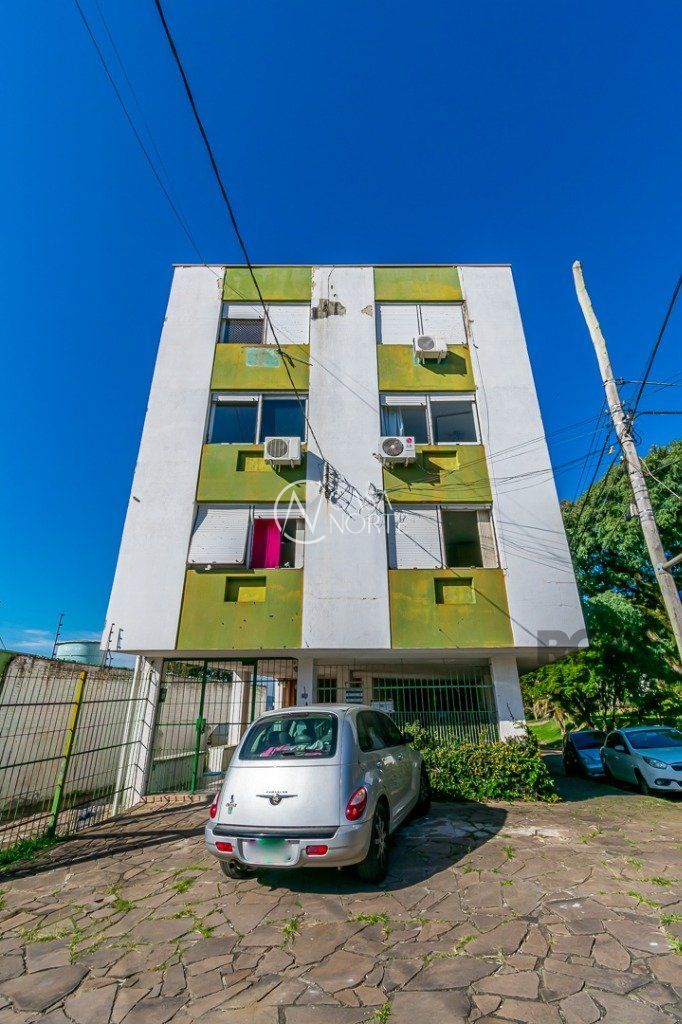 Apartamento à venda com 3 quartos, 90m², 1 suíte, 1 vaga, Rua Professor Clemente Pinto no bairro Medianeira em Porto Alegre