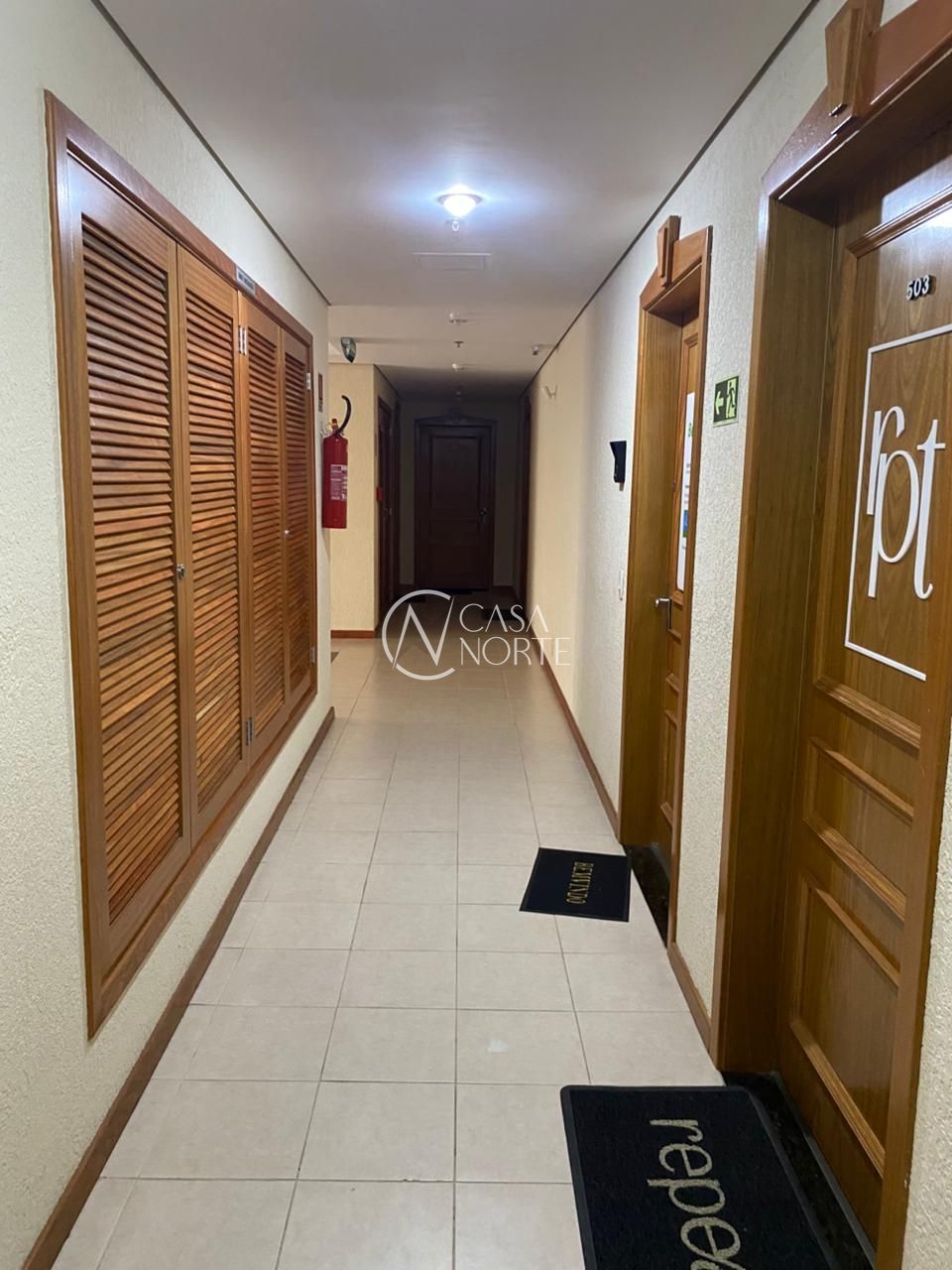 Sala Comercial à venda com 4 quartos, 38m², 1 vaga, Avenida Getúlio Vargas no bairro Menino Deus em Porto Alegre