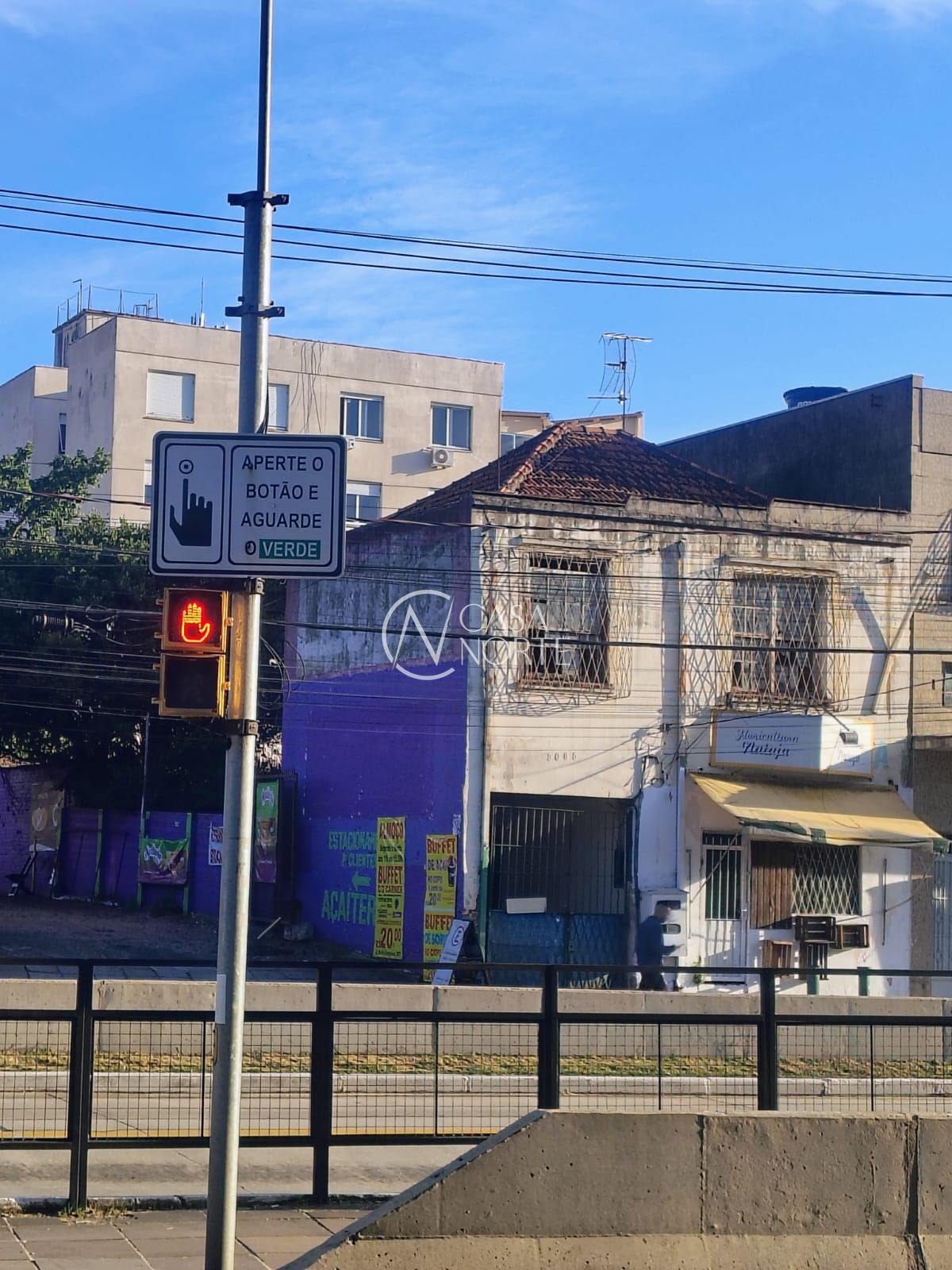 Terreno à venda com 3 quartos com 160m², 3 vagas, Avenida Bento Gonçalves no bairro Partenon em Porto Alegre