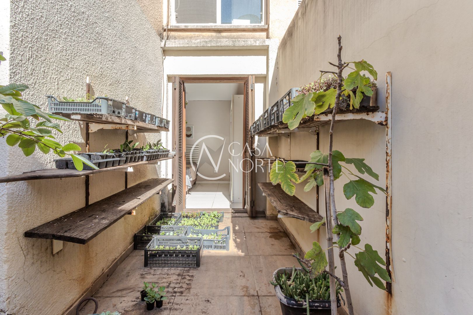 Apartamento Garden à venda com 2 quartos, 73m², Avenida Protásio Alves no bairro Petrópolis em Porto Alegre