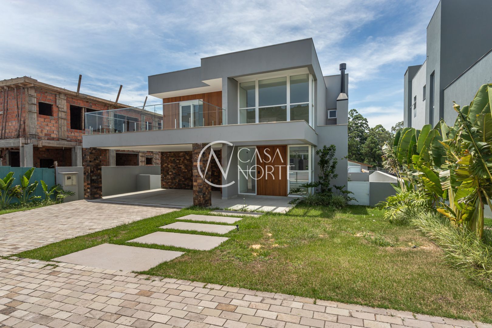 Casa de Condomínio à venda com 4 quartos, 484m², 4 suítes, 2 vagas, Estrada das Três Meninas no bairro Vila Nova em Porto Alegre