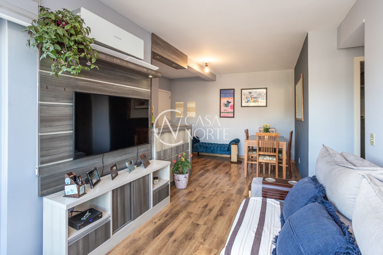 Apartamento à venda com 3 quartos, 75m², 1 suíte, 2 vagas, Rua Coronel Massot no bairro Cristal em Porto Alegre