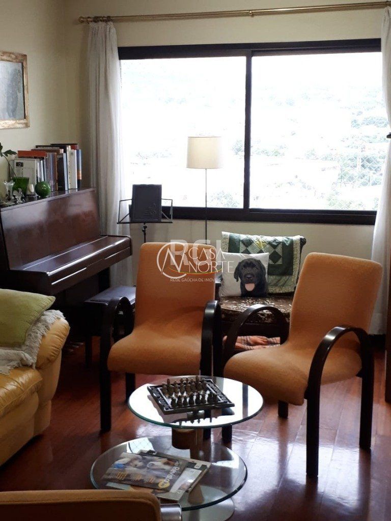 Apartamento à venda com 3 quartos, 117m², 1 suíte, 3 vagas, Rua Itaborai no bairro Jardim Botânico em Porto Alegre