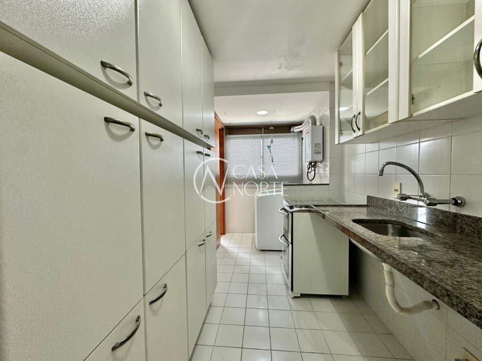 Apartamento à venda com 3 quartos, 91m², 1 suíte, 1 vaga, Rua Visconde do Herval no bairro Menino Deus em Porto Alegre