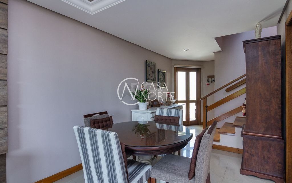 Casa de Condomínio à venda com 3 quartos, 181m², 1 suíte, 3 vagas, Rua Alcebíades Antônio dos Santos no bairro Nonoai em Porto Alegre