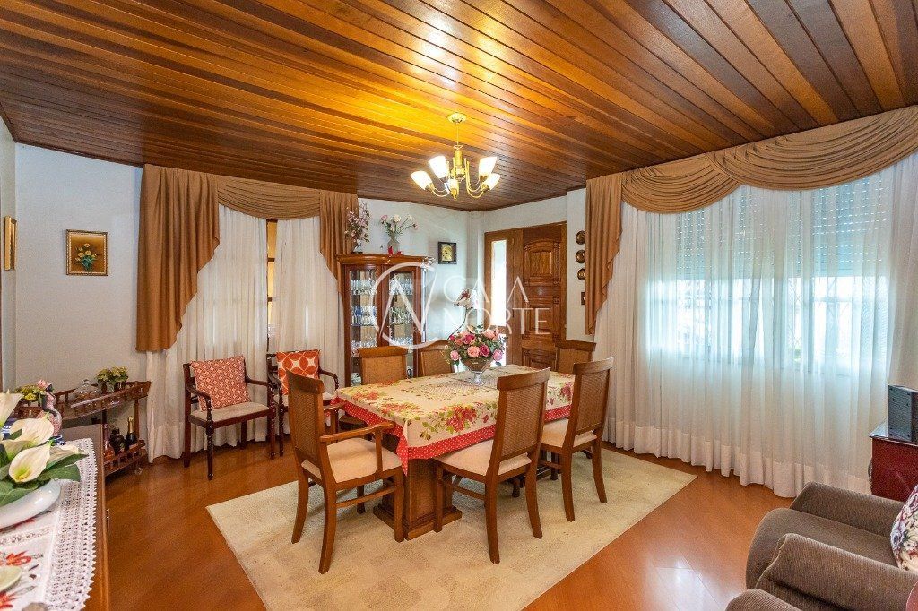 Casa de Condomínio à venda com 3 quartos, 325m², 3 vagas, Rua Lacy Ribeiro de Almeida no bairro Teresópolis em Porto Alegre