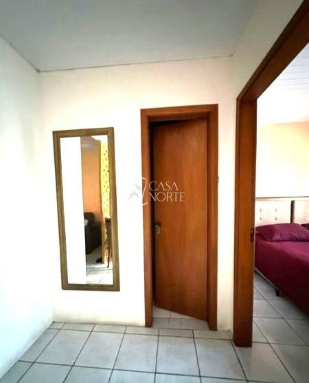 Casa à venda com 2 quartos, 42m², 1 vaga, Rua do Schneider no bairro Hípica em Porto Alegre