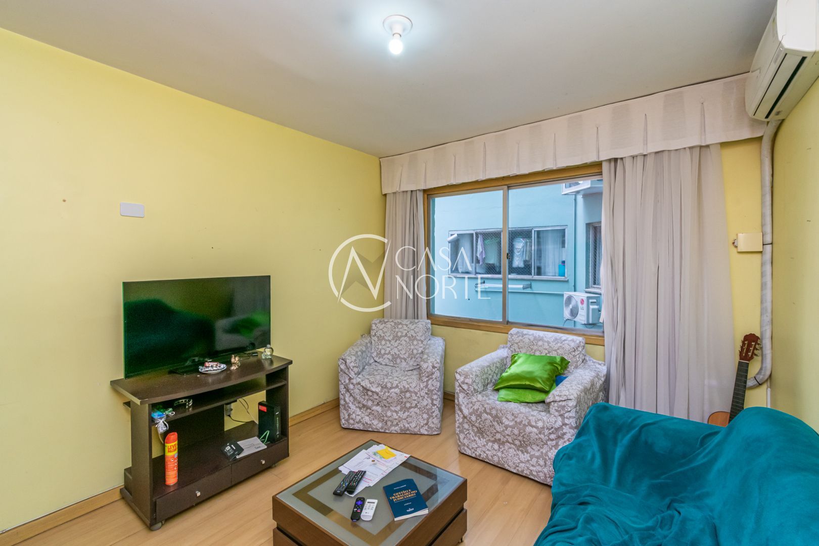 Apartamento à venda com 2 quartos, 57m², Rua Vinte e Quatro de Maio no bairro Centro Histórico em Porto Alegre