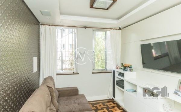 Apartamento à venda com 2 quartos, 62m², Rua Tuparaí no bairro Passo da Areia em Porto Alegre
