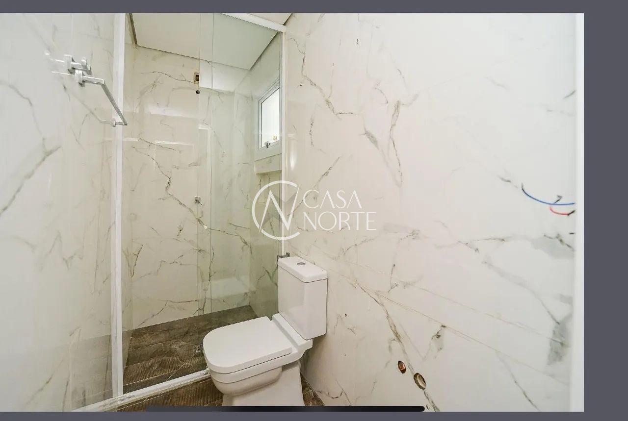 Casa à venda com 5 quartos, 200m², 1 suíte, 4 vagas, Rua Vieira da Silva no bairro Sarandi em Porto Alegre