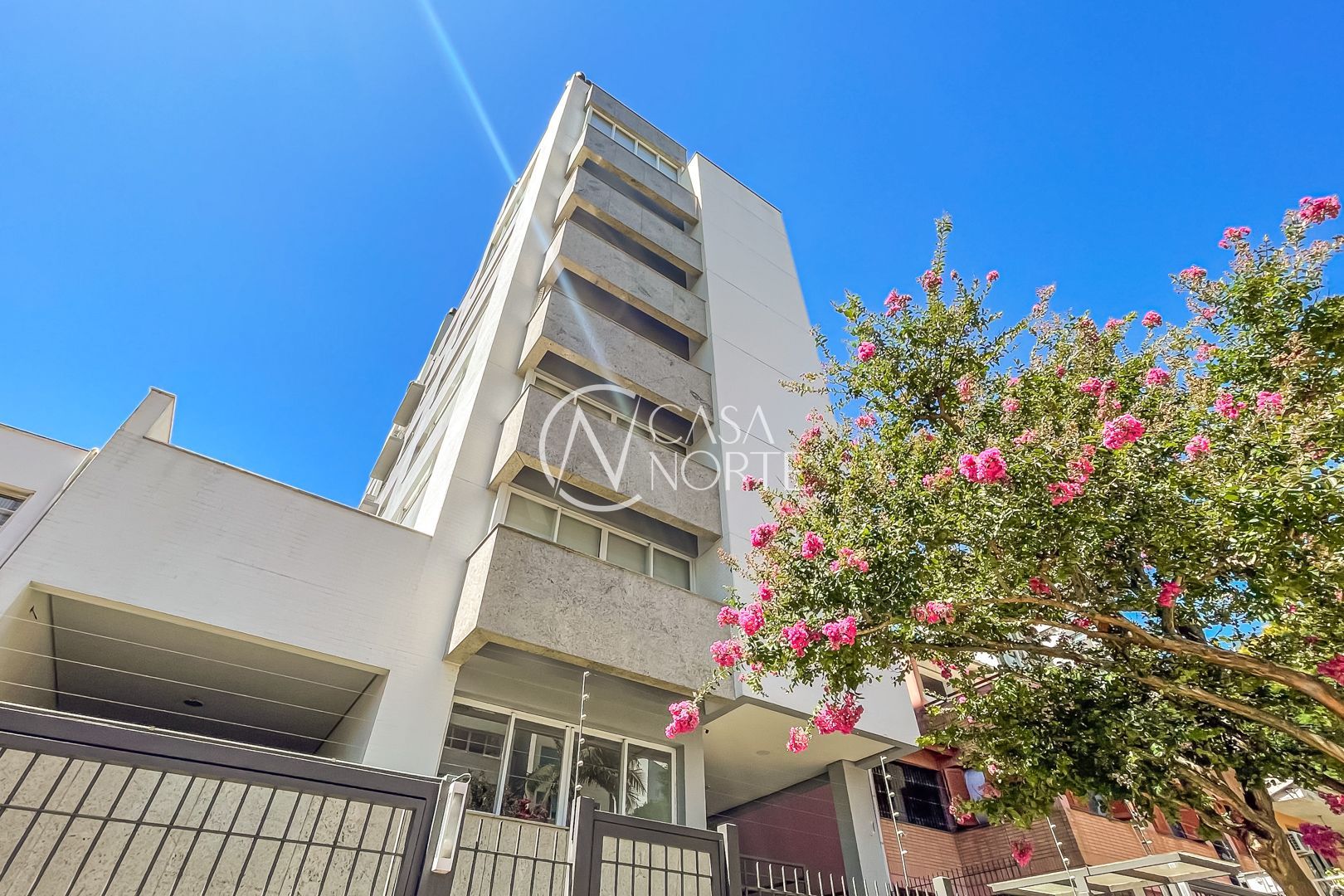 Apartamento à venda com 3 quartos, 100m², 1 suíte, 2 vagas, Rua Desembargador Alves Nogueira no bairro Petrópolis em Porto Alegre