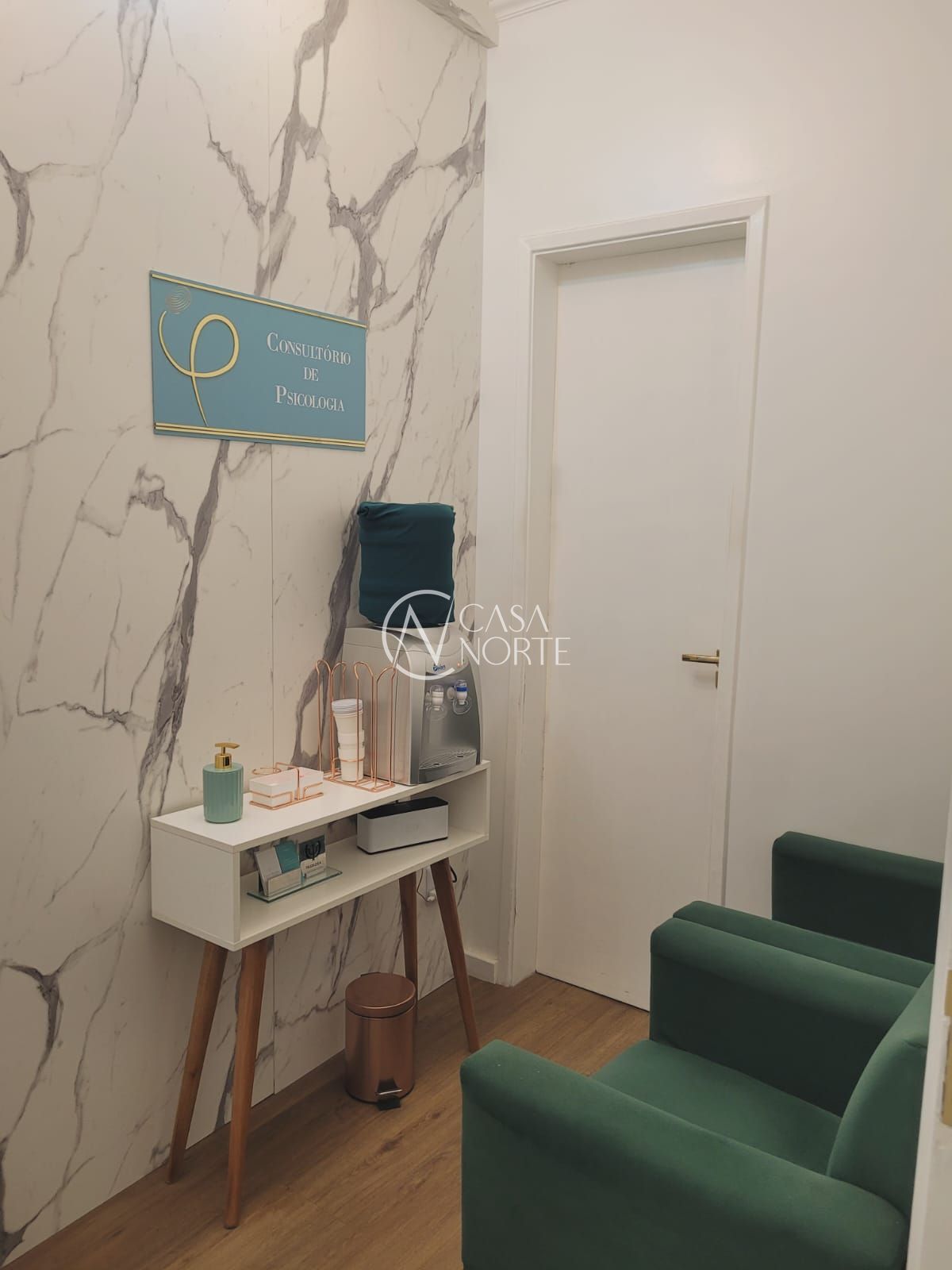 Sala Comercial à venda com 1 quarto, 20m², Avenida da Cavalhada no bairro Cavalhada em Porto Alegre