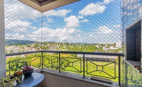 Apartamento à venda com 2 quartos, 59m², 1 vaga, Avenida da Cavalhada no bairro Cavalhada em Porto Alegre