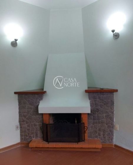 Casa à venda com 5 quartos, 253m², 2 vagas, Rua Tobias Barreto no bairro Partenon em Porto Alegre