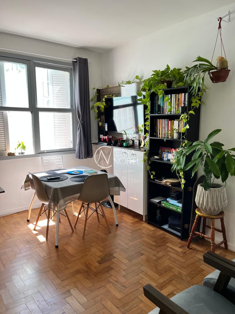 Apartamento à venda com 2 quartos, 50m², 1 vaga, Rua Dona Zulmira no bairro Cavalhada em Porto Alegre