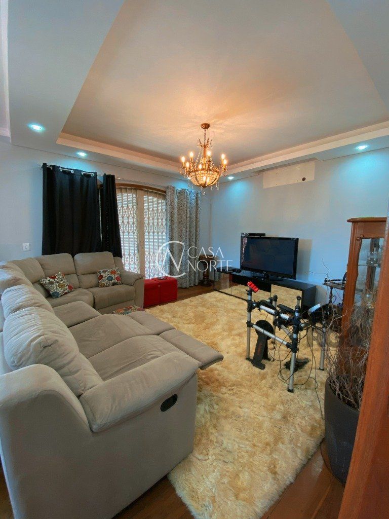 Casa à venda com 4 quartos, 418m², 4 suítes, 4 vagas, Rua Fernando Osório no bairro Teresópolis em Porto Alegre