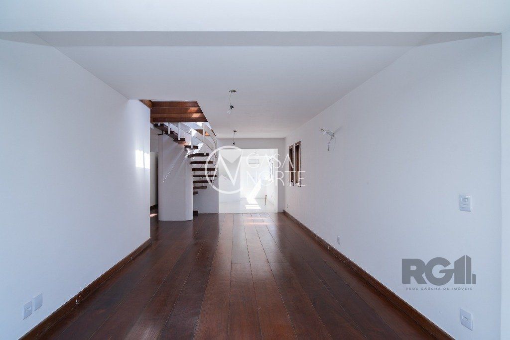 Cobertura à venda com 3 quartos, 244m², 1 suíte, 4 vagas, Rua Germano Petersen Júnior no bairro Auxiliadora em Porto Alegre