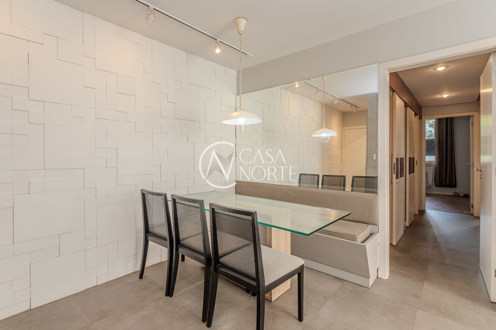 Apartamento à venda com 2 quartos, 92m², 1 vaga, Rua Dona Eugênia no bairro Petrópolis em Porto Alegre