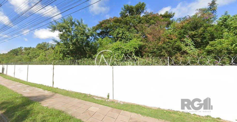 Terreno à venda  com 60000m², Avenida Severo Dullius no bairro Anchieta em Porto Alegre