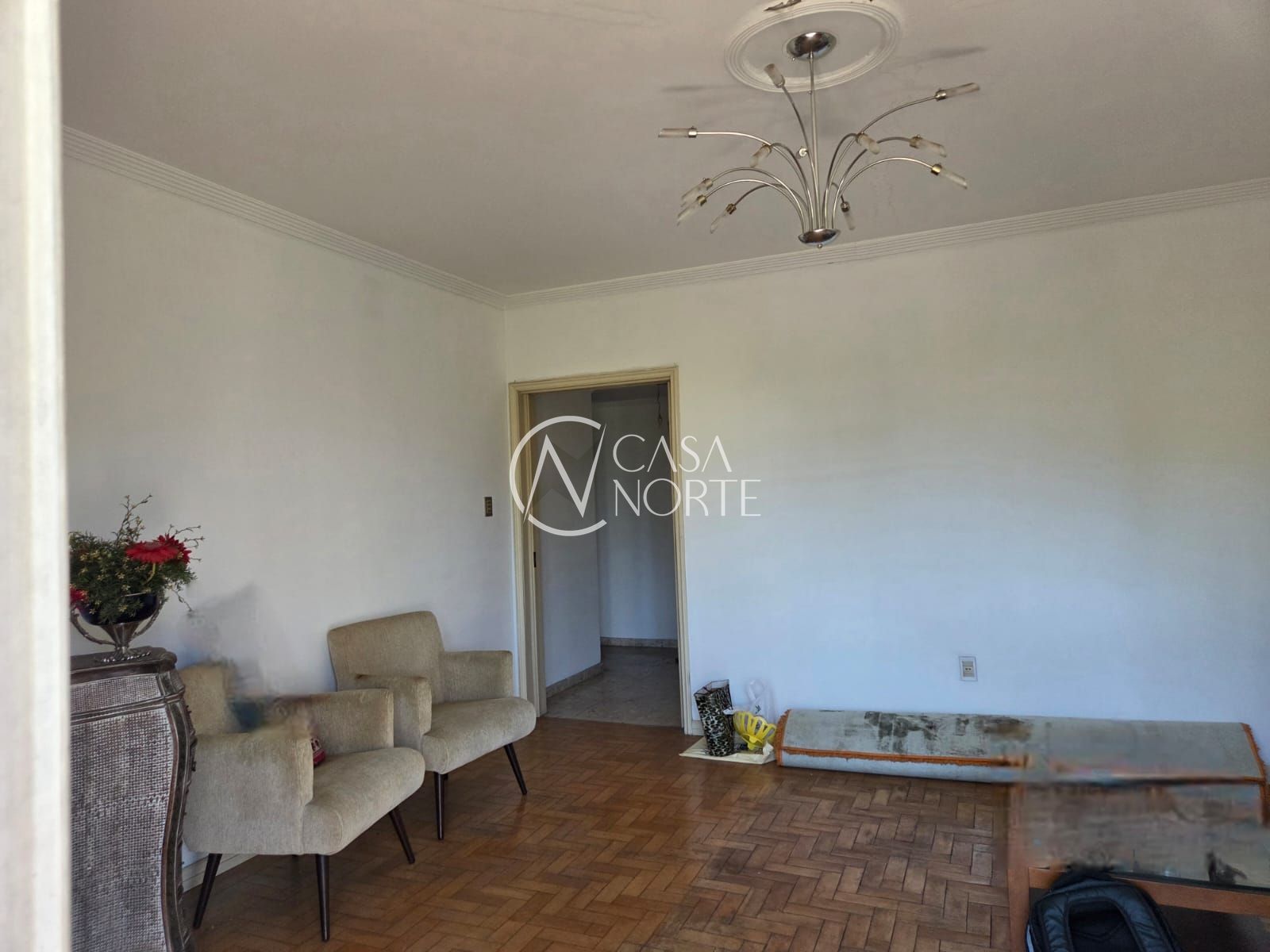 Apartamento à venda com 4 quartos, 132m², 1 vaga, Rua Dona Laura no bairro Rio Branco em Porto Alegre