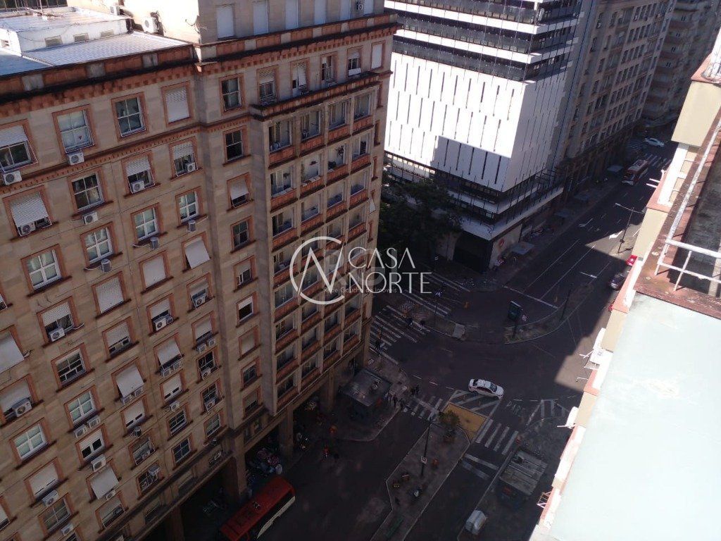 Apartamento à venda com 1 quarto, 31m², Avenida Borges de Medeiros no bairro Centro Histórico em Porto Alegre