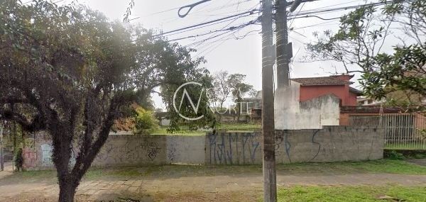Terreno à venda  com 363m², Avenida Teixeira Mendes no bairro Chácara das Pedras em Porto Alegre