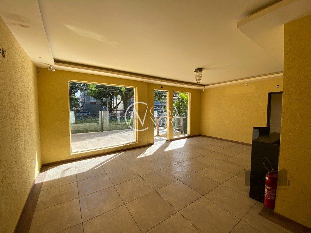 Casa Comercial à venda , 130m², Rua Gomes de Freitas no bairro Jardim Itu em Porto Alegre