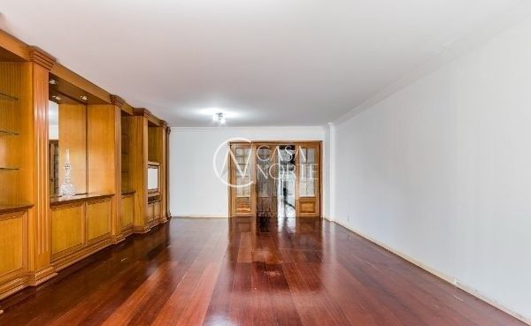 Apartamento à venda com 3 quartos, 168m², 1 suíte, 1 vaga, Rua Doutor Timóteo no bairro Moinhos de Vento em Porto Alegre