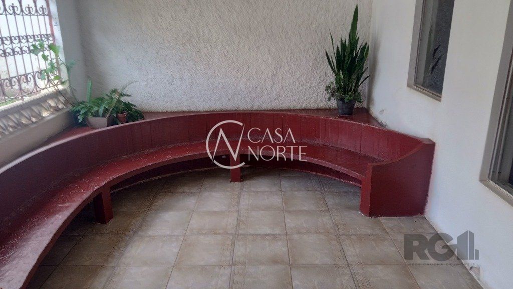 Apartamento à venda com 2 quartos, 65m², 1 vaga, Rua João de Magalhães no bairro Passo da Areia em Porto Alegre