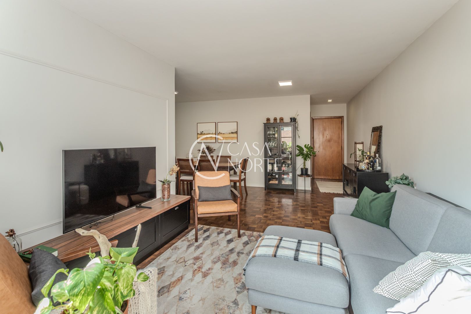 Apartamento à venda com 3 quartos, 114m², 1 suíte, 1 vaga, Rua Faria Santos no bairro Petrópolis em Porto Alegre