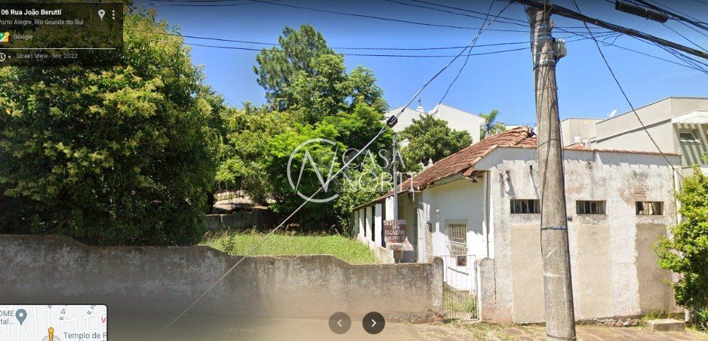 Terreno à venda  com 520m², Rua João Berutti no bairro Chácara das Pedras em Porto Alegre