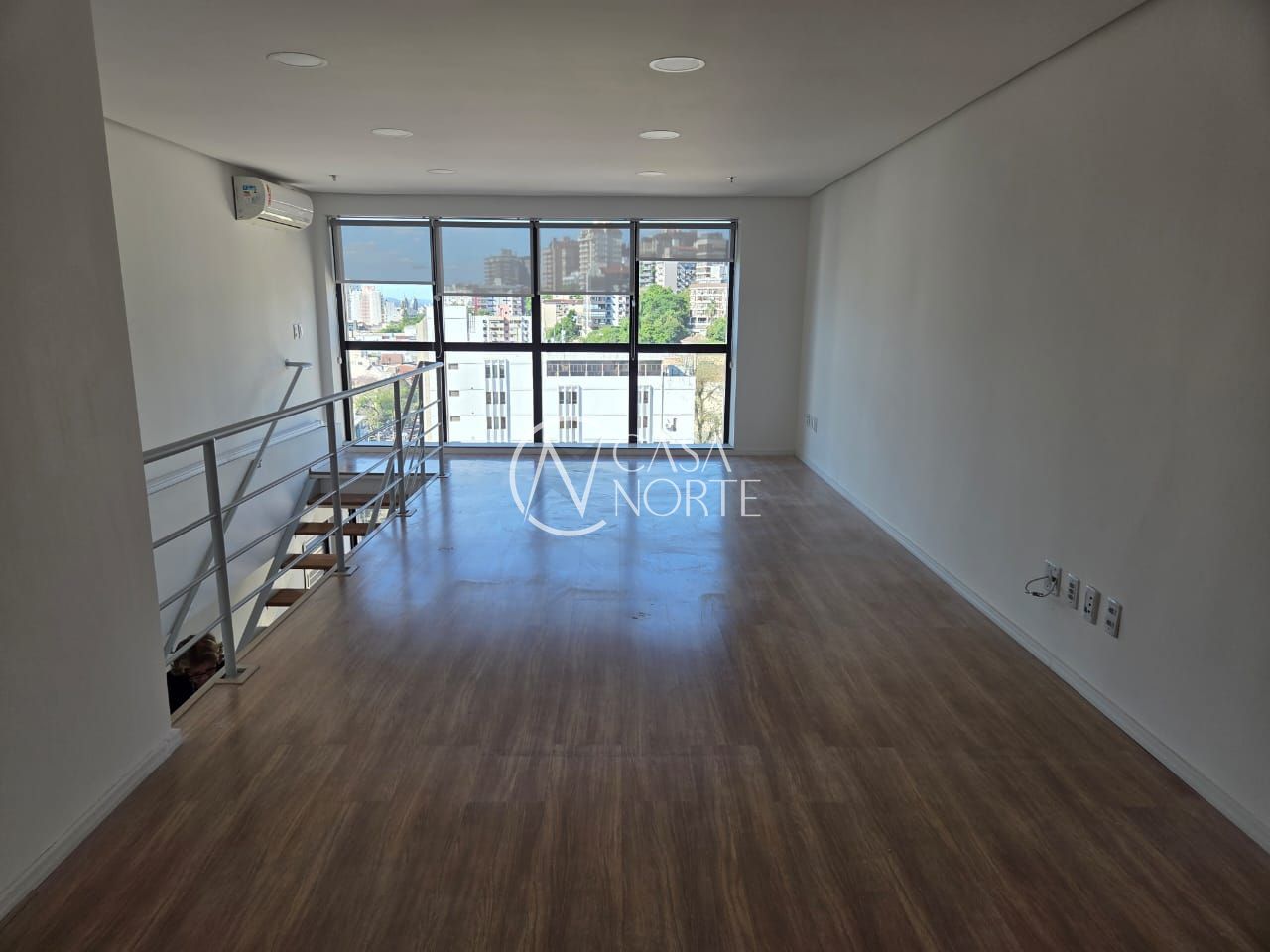 Duplex à venda , 85m², 2 vagas, Rua Ramiro Barcelos no bairro Floresta em Porto Alegre