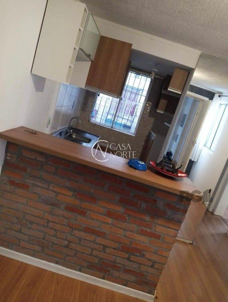 Apartamento à venda com 2 quartos, 38m², 1 vaga, Avenida Juscelino Kubitschek de Oliveira no bairro Jardim Leopoldina em Porto Alegre
