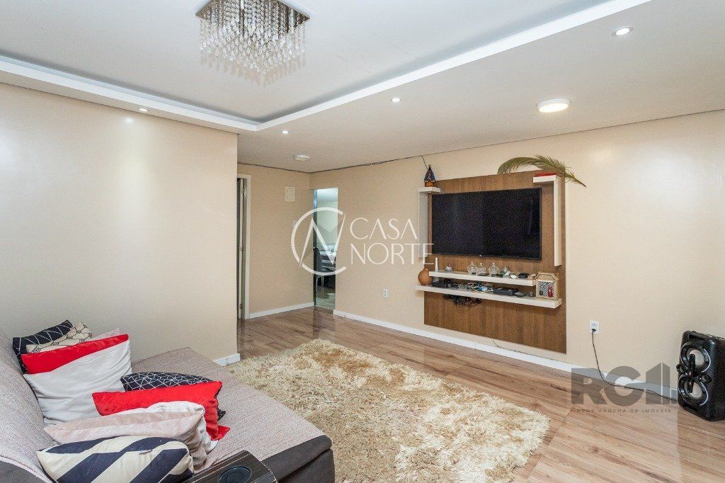 Casa à venda com 2 quartos, 117m², 2 vagas, Rua Argentina Flores da Rosa no bairro Santa Rosa de Lima em Porto Alegre