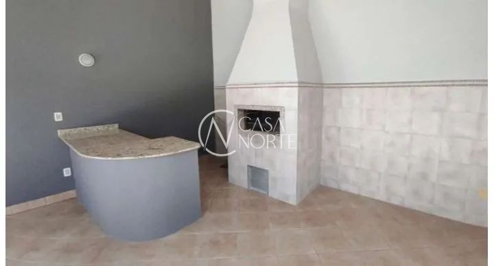 Casa à venda com 4 quartos, 330m², 1 suíte, 4 vagas, Rua Engenheiro Renato Costa Leite no bairro Ipanema em Porto Alegre