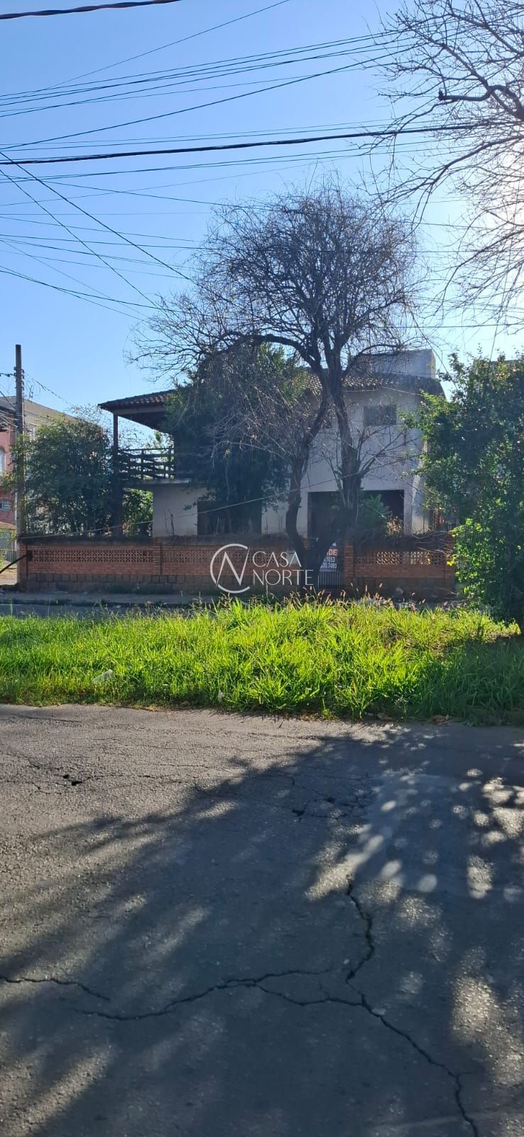 Casa à venda com 5 quartos, 307m², 1 suíte, 4 vagas, Avenida Alcides Maia no bairro Sarandi em Porto Alegre