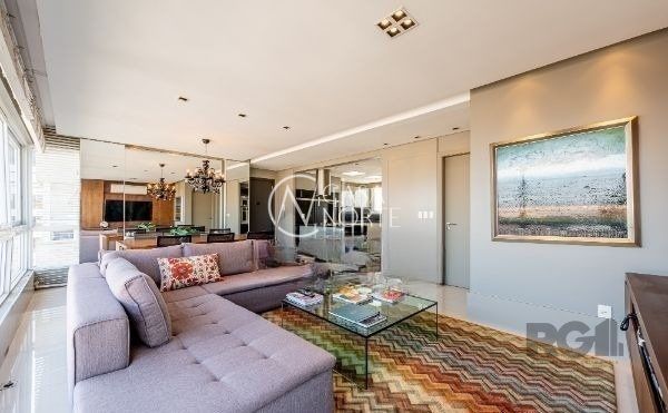 Apartamento à venda com 3 quartos, 112m², 1 suíte, 2 vagas, Avenida Iguassu no bairro Petrópolis em Porto Alegre