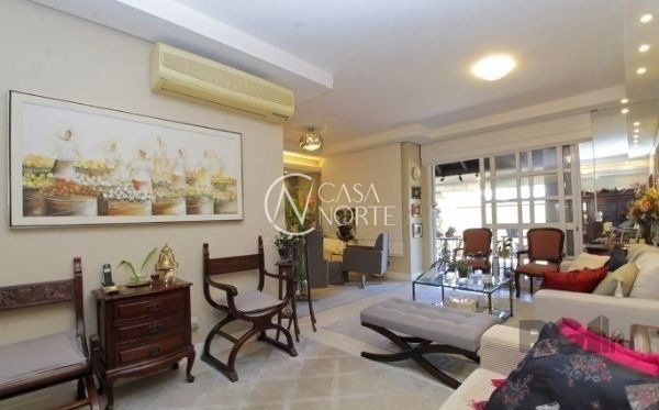 Casa de Condomínio à venda com 3 quartos, 284m², 3 suítes, 3 vagas, Rua São Leopoldo no bairro Vila Jardim em Porto Alegre