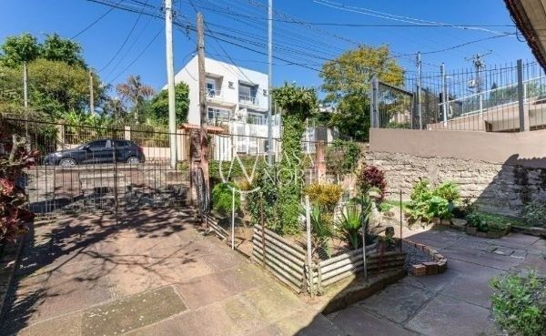 Terreno à venda com 2 quartos com 362m², 2 vagas, Rua Liberal no bairro Tristeza em Porto Alegre