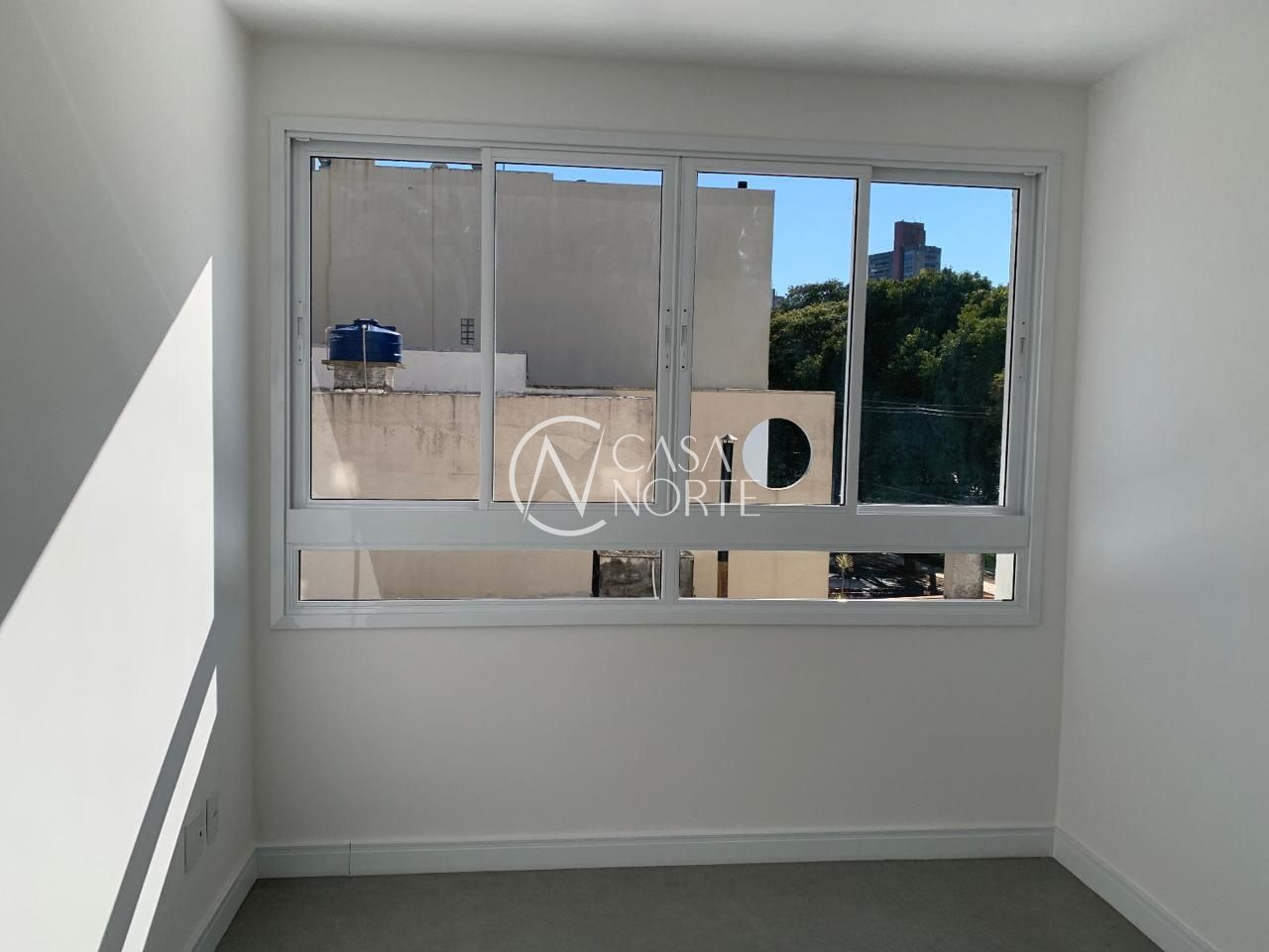 Apartamento à venda com 3 quartos, 65m², 1 suíte, 1 vaga, Rua Felizardo Furtado no bairro Petrópolis em Porto Alegre