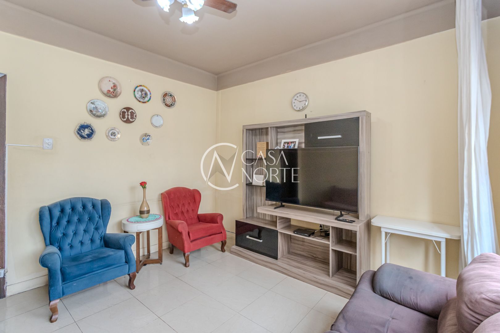 Apartamento à venda com 4 quartos, 120m², Avenida Borges de Medeiros no bairro Centro Histórico em Porto Alegre