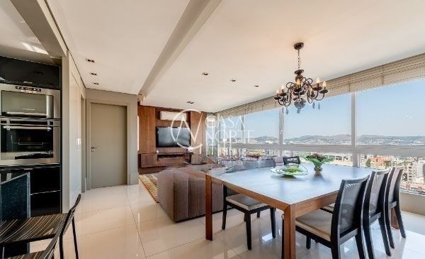 Apartamento à venda com 3 quartos, 112m², 1 suíte, 2 vagas, Avenida Iguassu no bairro Petrópolis em Porto Alegre