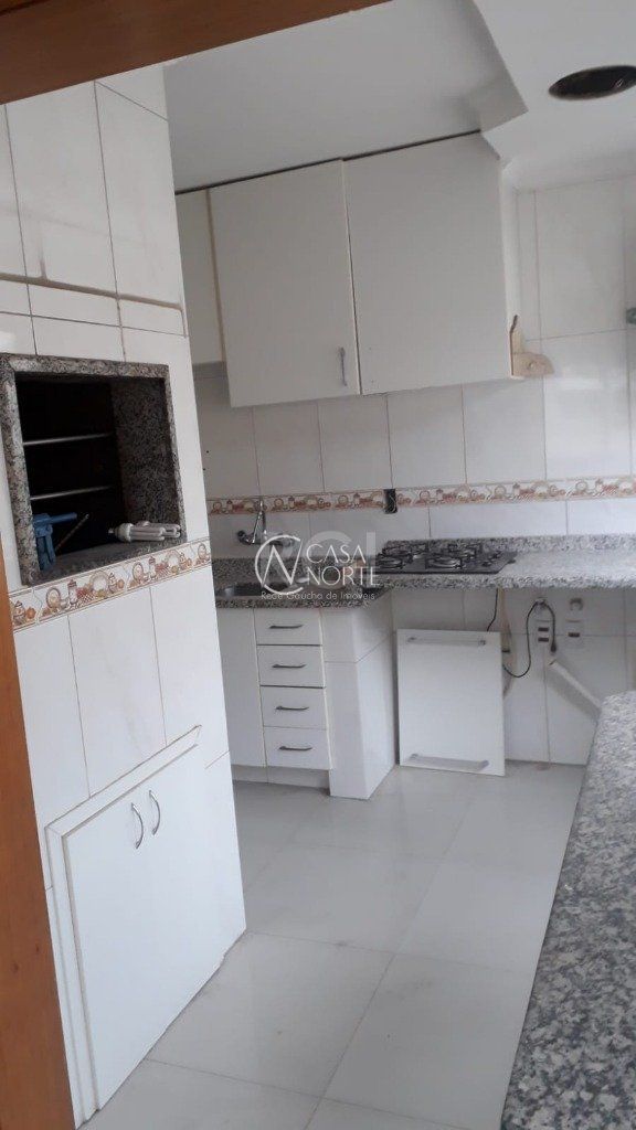 Cobertura à venda com 2 quartos, 95m², 1 suíte, 1 vaga, Avenida Lavras no bairro Petrópolis em Porto Alegre