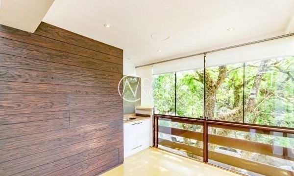 Apartamento à venda com 2 quartos, 93m², 1 suíte, 1 vaga, Rua Itapeva no bairro Passo da Areia em Porto Alegre