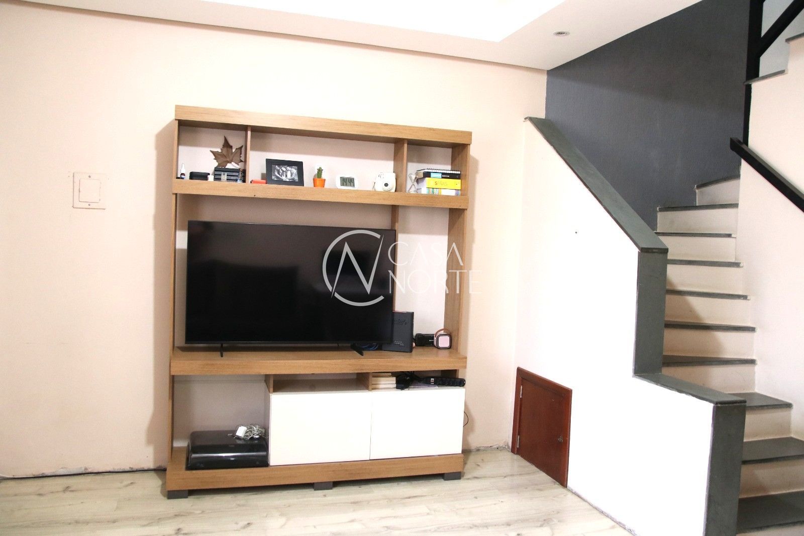 Casa à venda com 2 quartos, 95m², 2 vagas, Rua José Affonso Ely no bairro Hípica em Porto Alegre