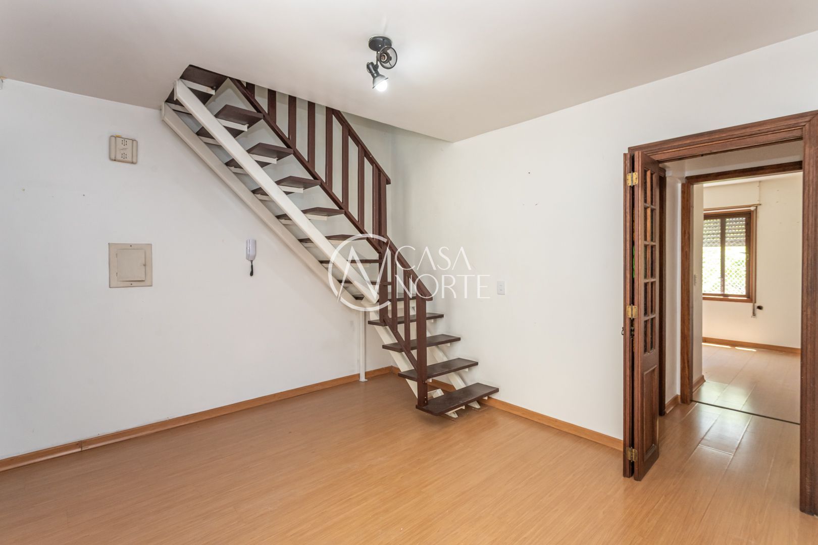 Apartamento à venda com 3 quartos, 201m², 1 suíte, 1 vaga, Rua Portugal no bairro São João em Porto Alegre