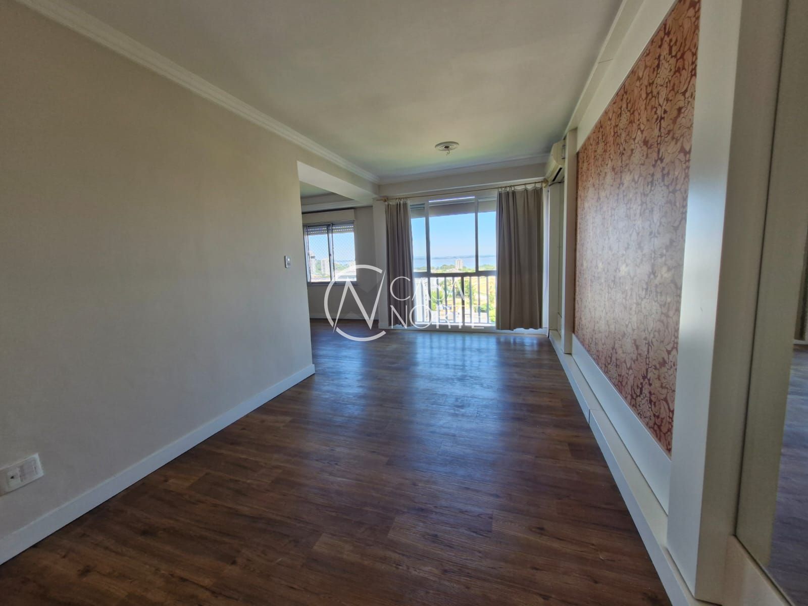 Apartamento à venda com 2 quartos, 79m², 1 vaga, Rua Curupaiti no bairro Cristal em Porto Alegre