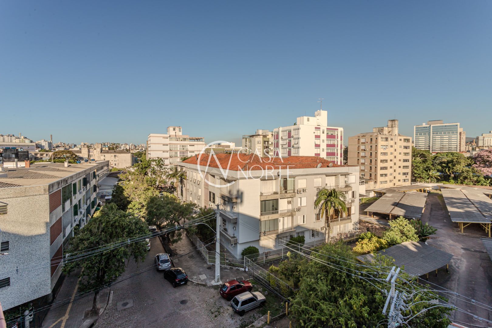 Apartamento à venda com 2 quartos, 88m², 1 vaga, Rua Laurindo no bairro Santana em Porto Alegre