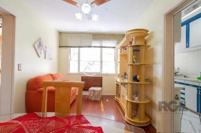 Apartamento à venda com 1 quarto, 42m², 1 vaga, Rua Felipe de Oliveira no bairro Petrópolis em Porto Alegre